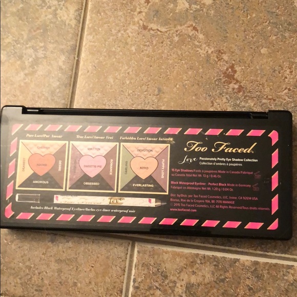 Too Faced Love Eyeshadow Pallet - Picture 6 of 7